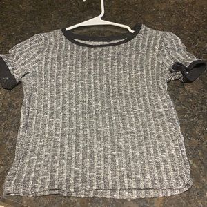 No brand tag as it’s been cut out